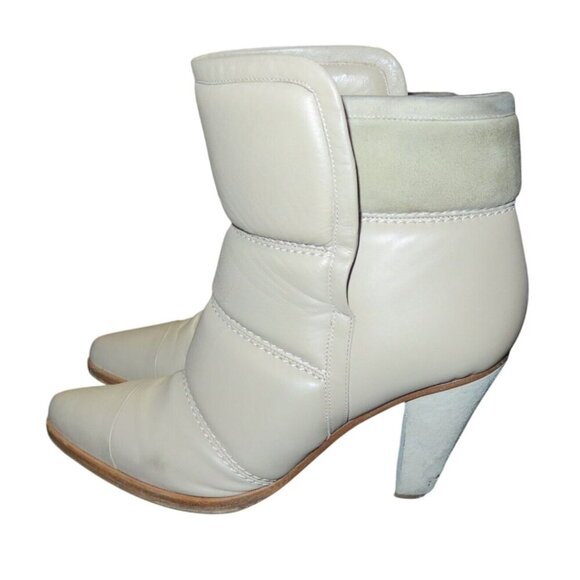 CHLOE Devon Natural Taupe Padded Quilted Leather Luxury Ankle Booties sz 42 US 1 - Picture 1 of 13